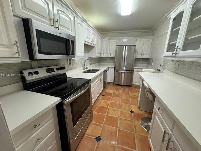 4250 Galt Ocean Dr 2U, Fort Lauderdale, FL 33308