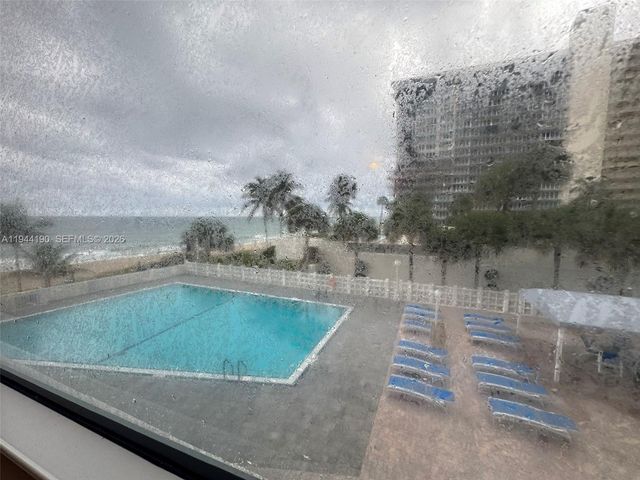 4250 Galt Ocean Dr 2U, Fort Lauderdale, FL 33308