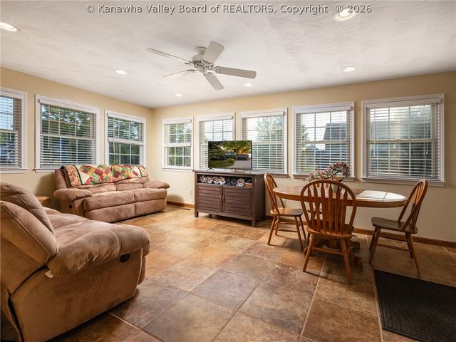 149 Beechwood Estates Drive, Scott Depot, WV 25560