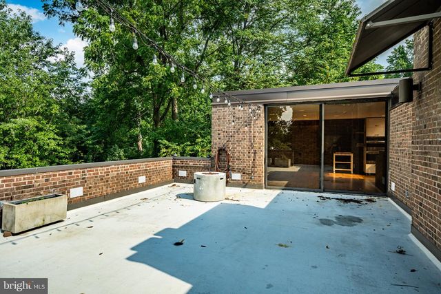 857 BRIARWOOD RD, Newtown Square, PA 19073