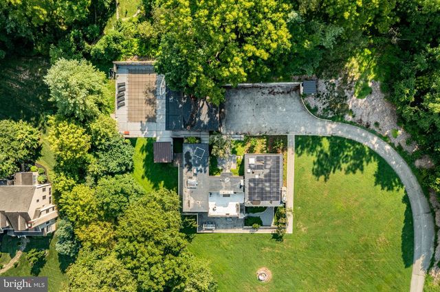 857 BRIARWOOD RD, Newtown Square, PA 19073