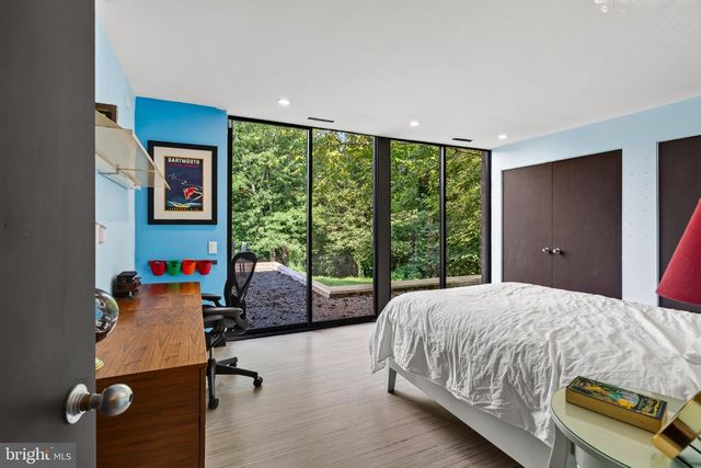 857 BRIARWOOD RD, Newtown Square, PA 19073