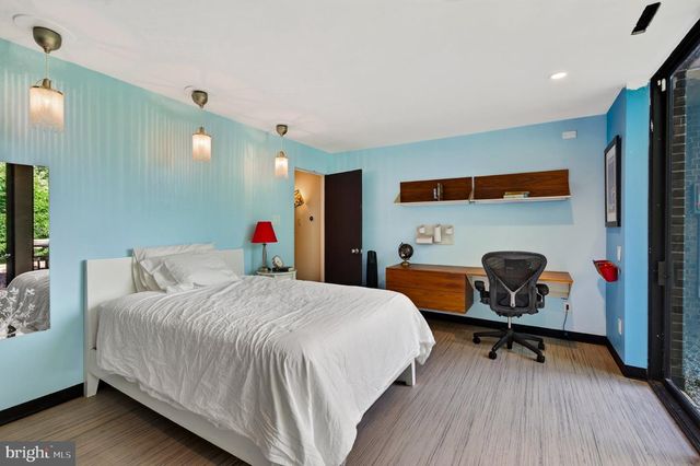 857 BRIARWOOD RD, Newtown Square, PA 19073