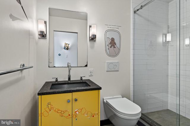 857 BRIARWOOD RD, Newtown Square, PA 19073