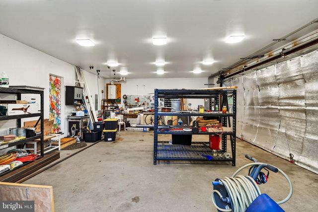 857 BRIARWOOD RD, Newtown Square, PA 19073