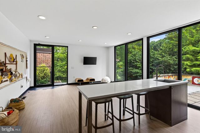 857 BRIARWOOD RD, Newtown Square, PA 19073