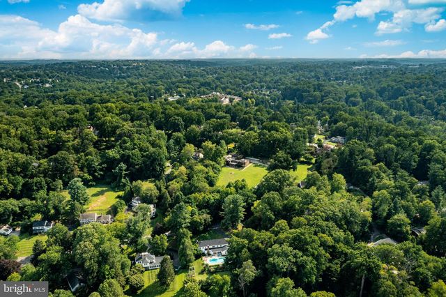 857 BRIARWOOD RD, Newtown Square, PA 19073