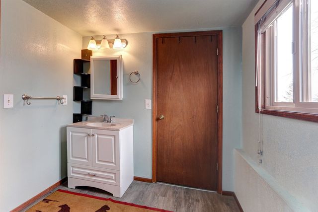 12301 W Sunridge Dr, Nine Mile Falls, WA 99026
