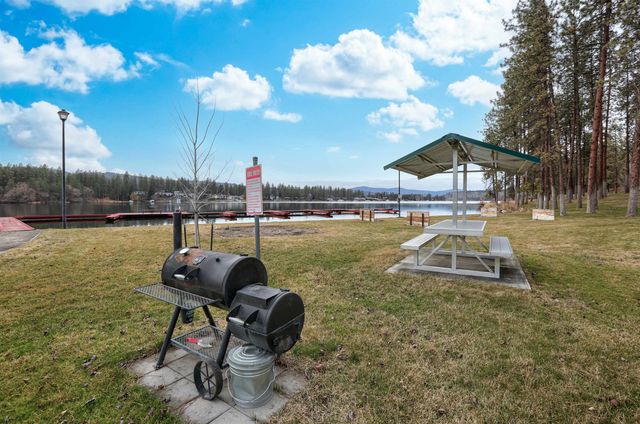12301 W Sunridge Dr, Nine Mile Falls, WA 99026