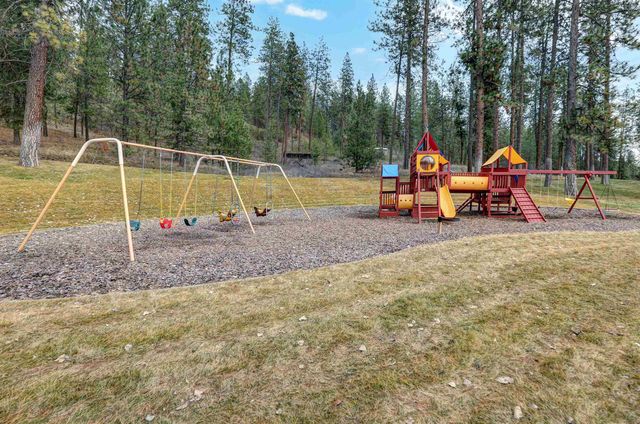12301 W Sunridge Dr, Nine Mile Falls, WA 99026