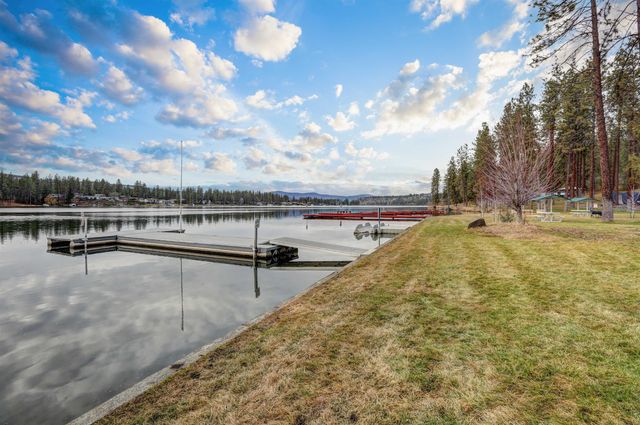 12301 W Sunridge Dr, Nine Mile Falls, WA 99026