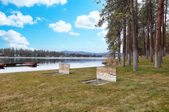 12301 W Sunridge Dr, Nine Mile Falls, WA 99026