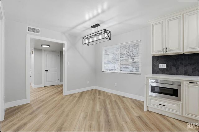 112 Angell Street, Bakersfield, CA 93309