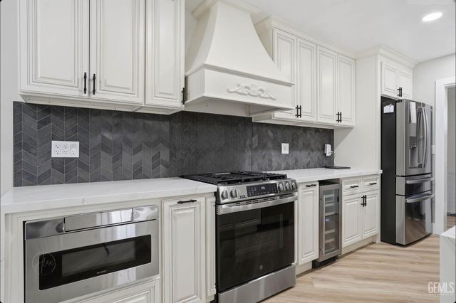 112 Angell Street, Bakersfield, CA 93309