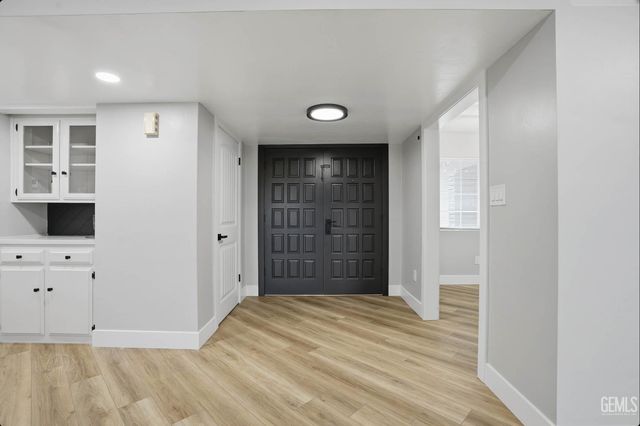 112 Angell Street, Bakersfield, CA 93309
