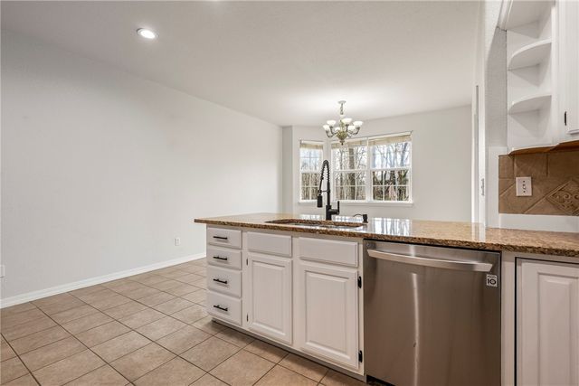 57 Sunderland Drive, Bella Vista, AR 72714