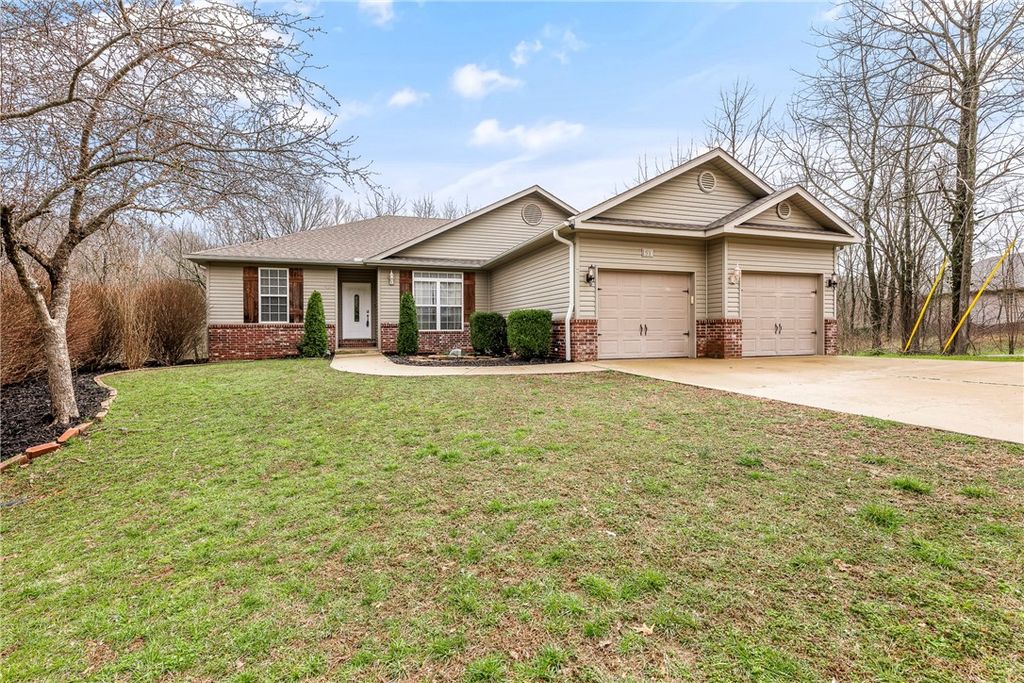 57 Sunderland Drive, Bella Vista, AR 72714