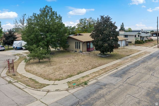 2427 W 5025 S, Roy, UT 84067