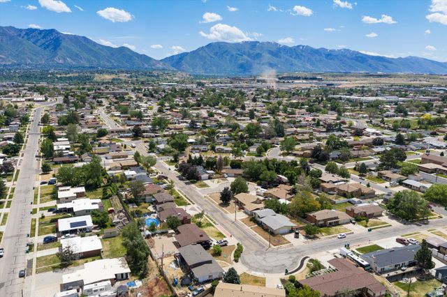 2427 W 5025 S, Roy, UT 84067