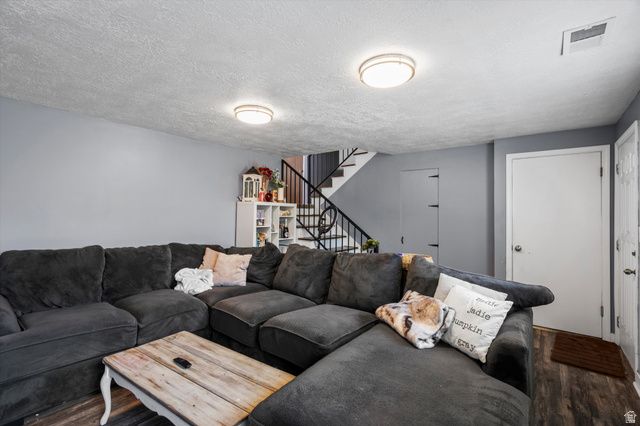 2427 W 5025 S, Roy, UT 84067