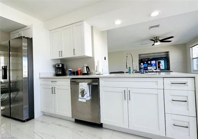 1721 Coral WAY, North Fort Myers, FL 33917