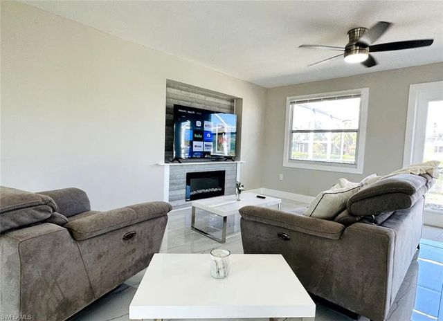 1721 Coral WAY, North Fort Myers, FL 33917