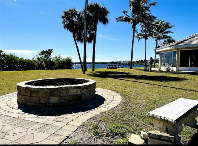 1721 Coral WAY, North Fort Myers, FL 33917