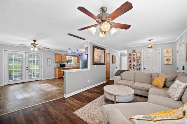 195 Brownwood Circle, Ringgold, GA 30736