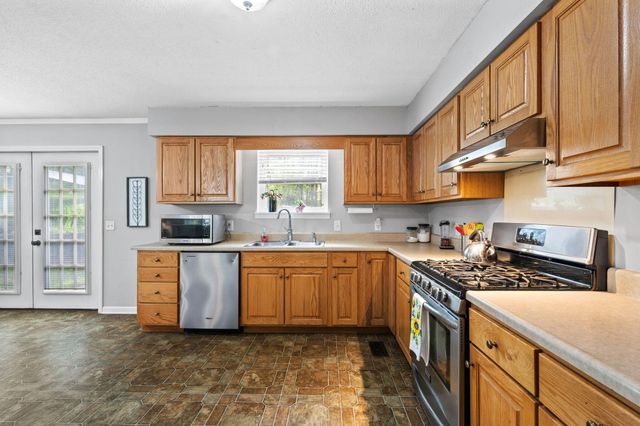 195 Brownwood Circle, Ringgold, GA 30736