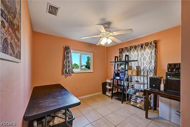 1942 NE 15th ST, Cape Coral, FL 33909