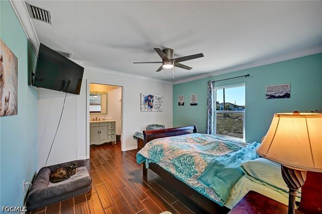 1942 NE 15th ST, Cape Coral, FL 33909