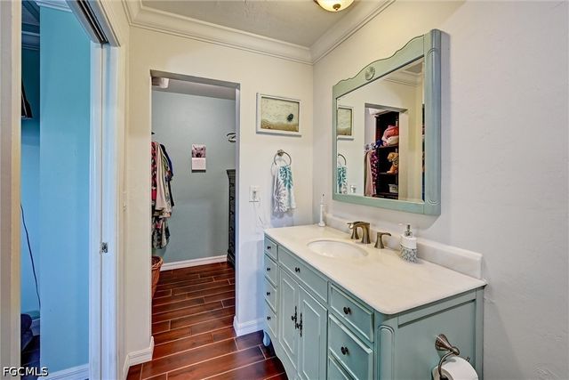 1942 NE 15th ST, Cape Coral, FL 33909