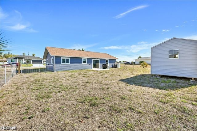 1942 NE 15th ST, Cape Coral, FL 33909