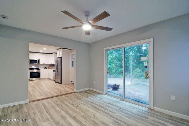 11 Pomona Drive, Barnegat, NJ 08005