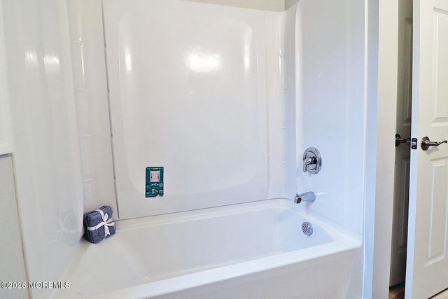 11 Pomona Drive, Barnegat, NJ 08005