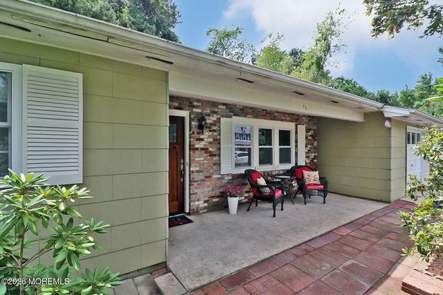 11 Pomona Drive, Barnegat, NJ 08005