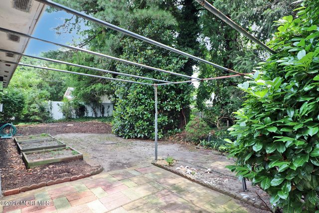 11 Pomona Drive, Barnegat, NJ 08005