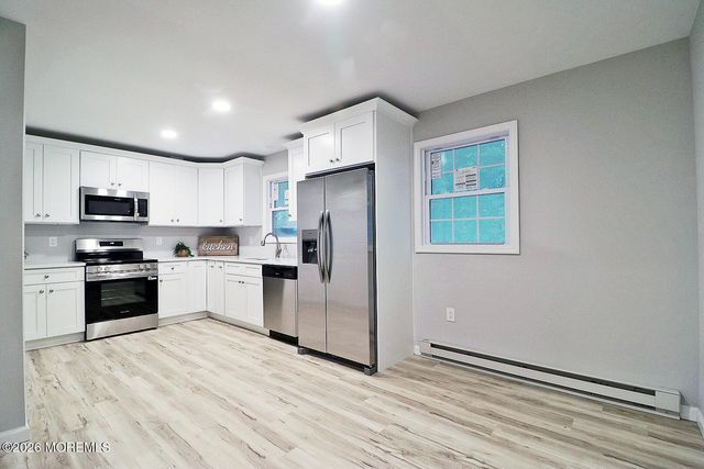 11 Pomona Drive, Barnegat, NJ 08005