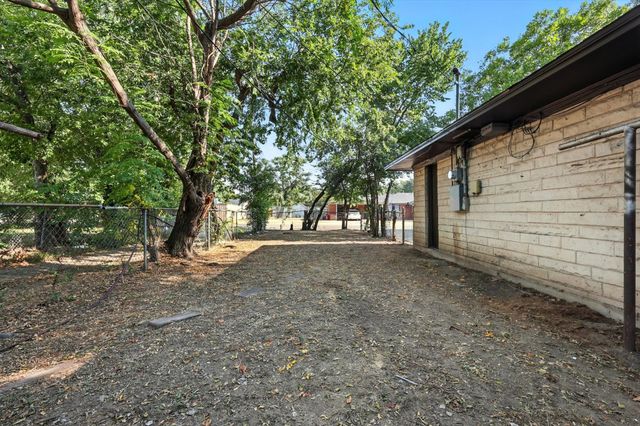 1807 S Vernon Avenue, Dallas, TX 75224