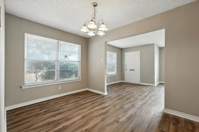 1807 S Vernon Avenue, Dallas, TX 75224