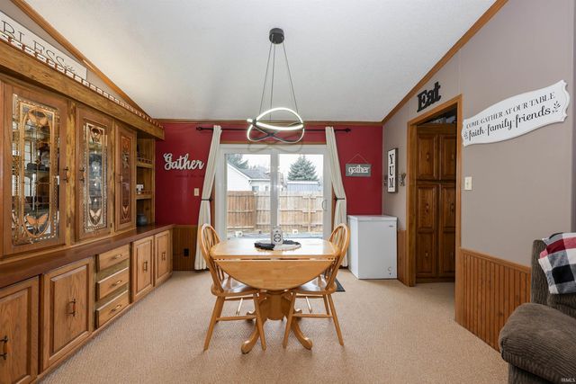 400 W Toledo Street, Fremont, IN 46737