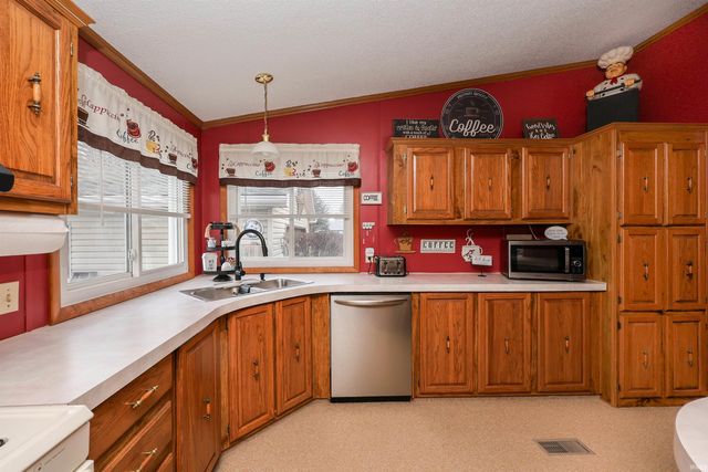 400 W Toledo Street, Fremont, IN 46737