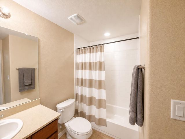 354 Carl Shipp DR, Liberty Hill, TX 78642