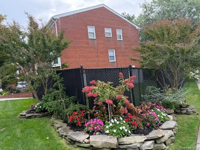 6275 Douglaston Parkway 11, Little Neck, NY 11362