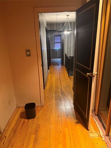 6275 Douglaston Parkway 11, Little Neck, NY 11362