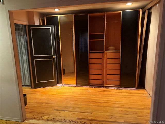 6275 Douglaston Parkway 11, Little Neck, NY 11362