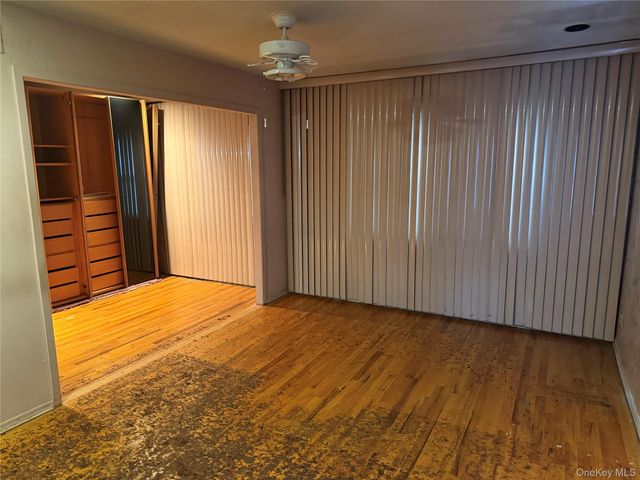 6275 Douglaston Parkway 11, Little Neck, NY 11362