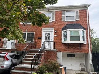 6275 Douglaston Parkway 11, Little Neck, NY 11362