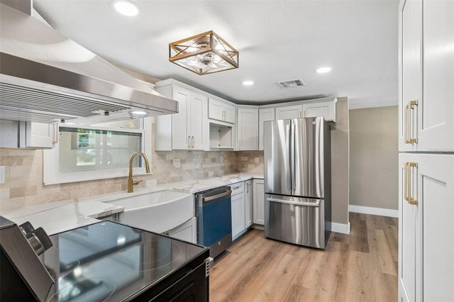 5700 65TH AVENUE N, Pinellas Park, FL 33781