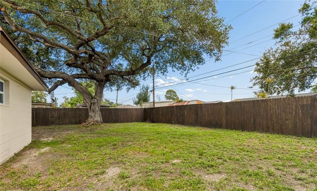 5700 65TH AVENUE N, Pinellas Park, FL 33781